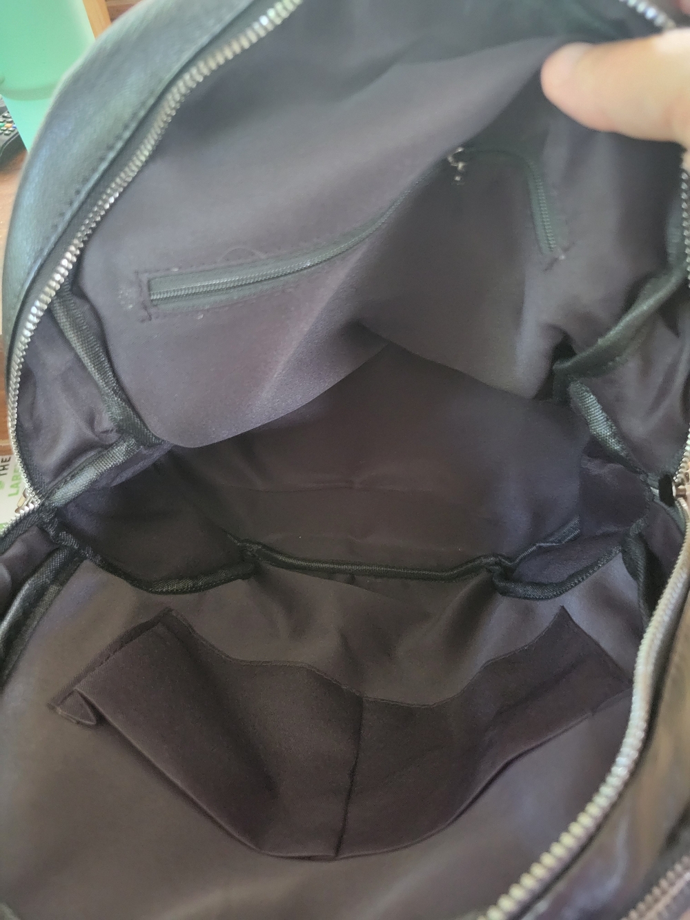 Vintage Black Leather Backpack Handbag with Zipper Pockets - Picture 7 of 8